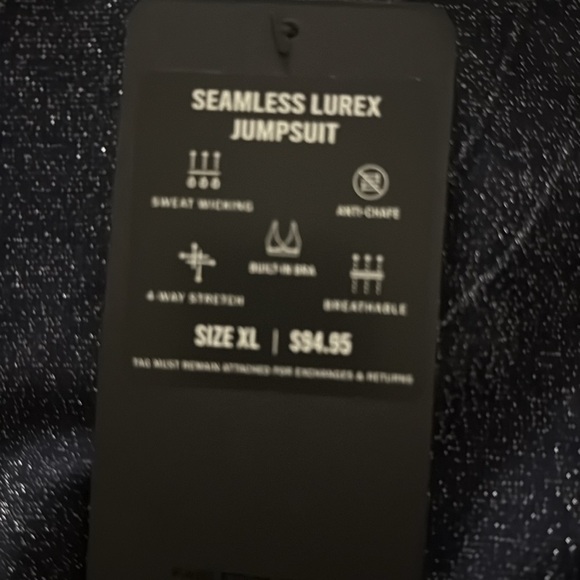 Fabletics - Picture 3 of 5